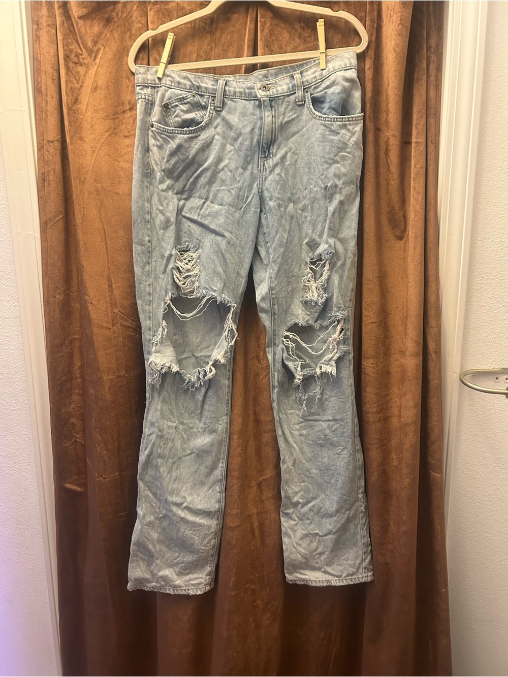 Carmar Light Wash Distressed Ripped Jeans